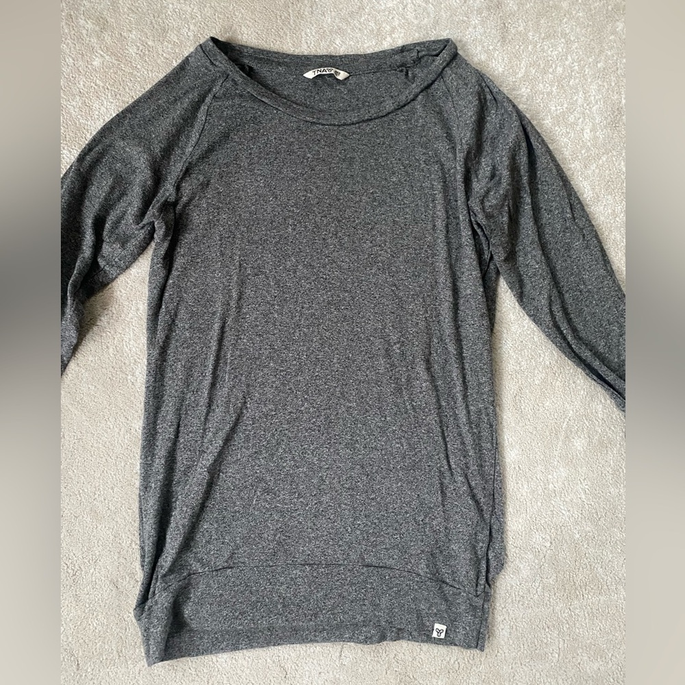 Aritzia TNA Heather Gray Soft Tee